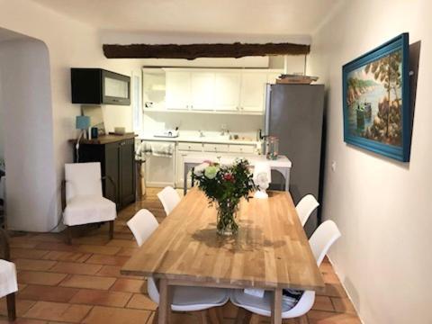 Maison De Village Avec Vue Éguilles 외부 사진